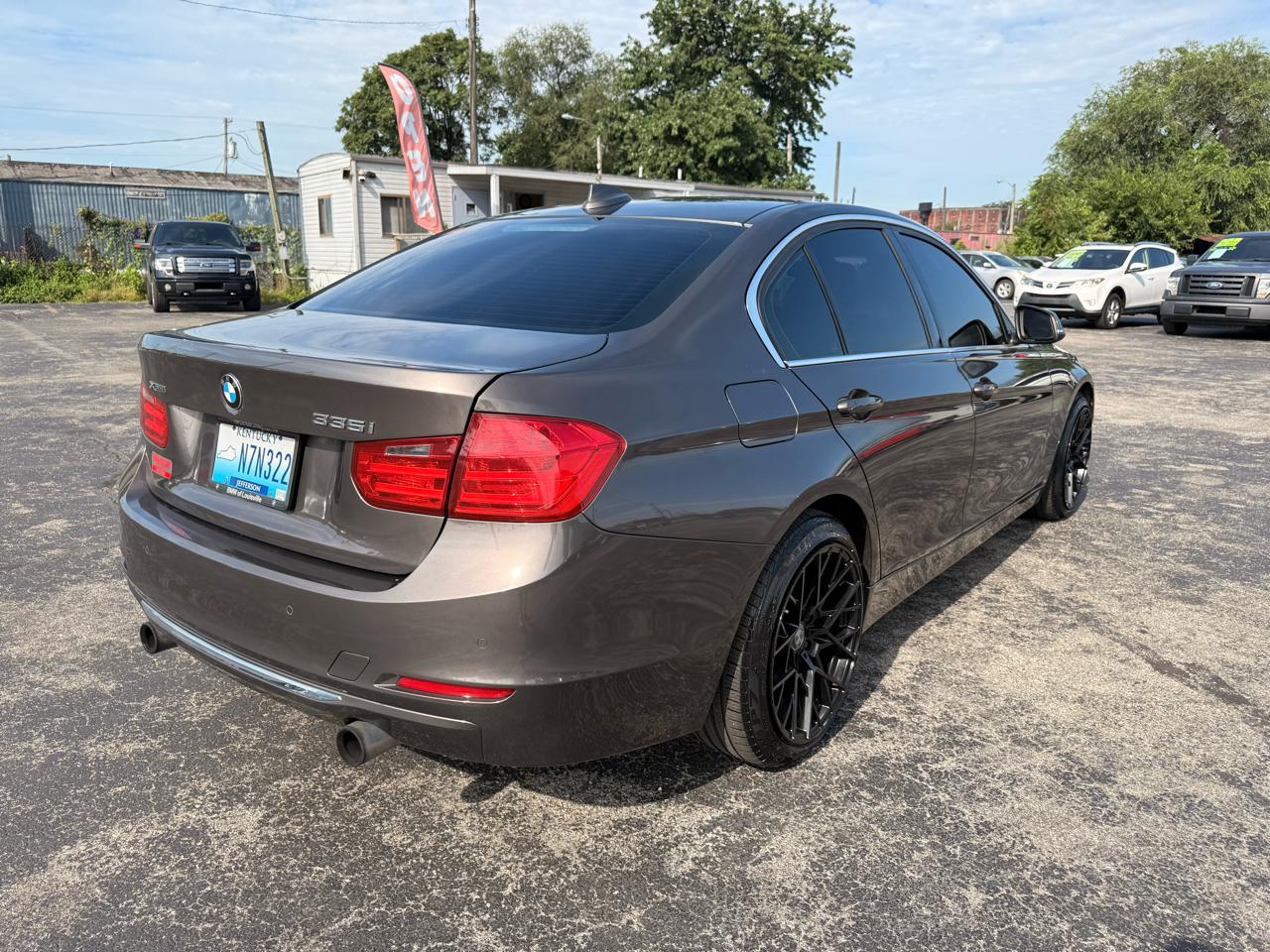 BMW 3 Series 4dr Sdn 335i xDrive AWD 2013