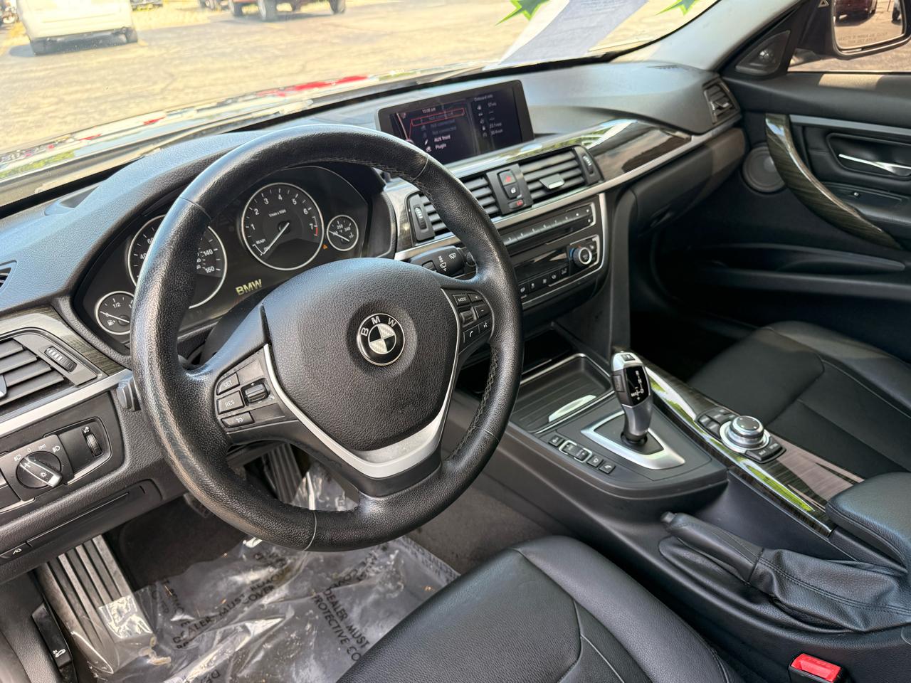 BMW 3 Series 4dr Sdn 335i xDrive AWD 2013