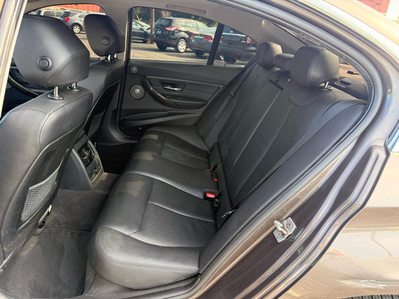 BMW 3 Series 4dr Sdn 335i xDrive AWD 2013