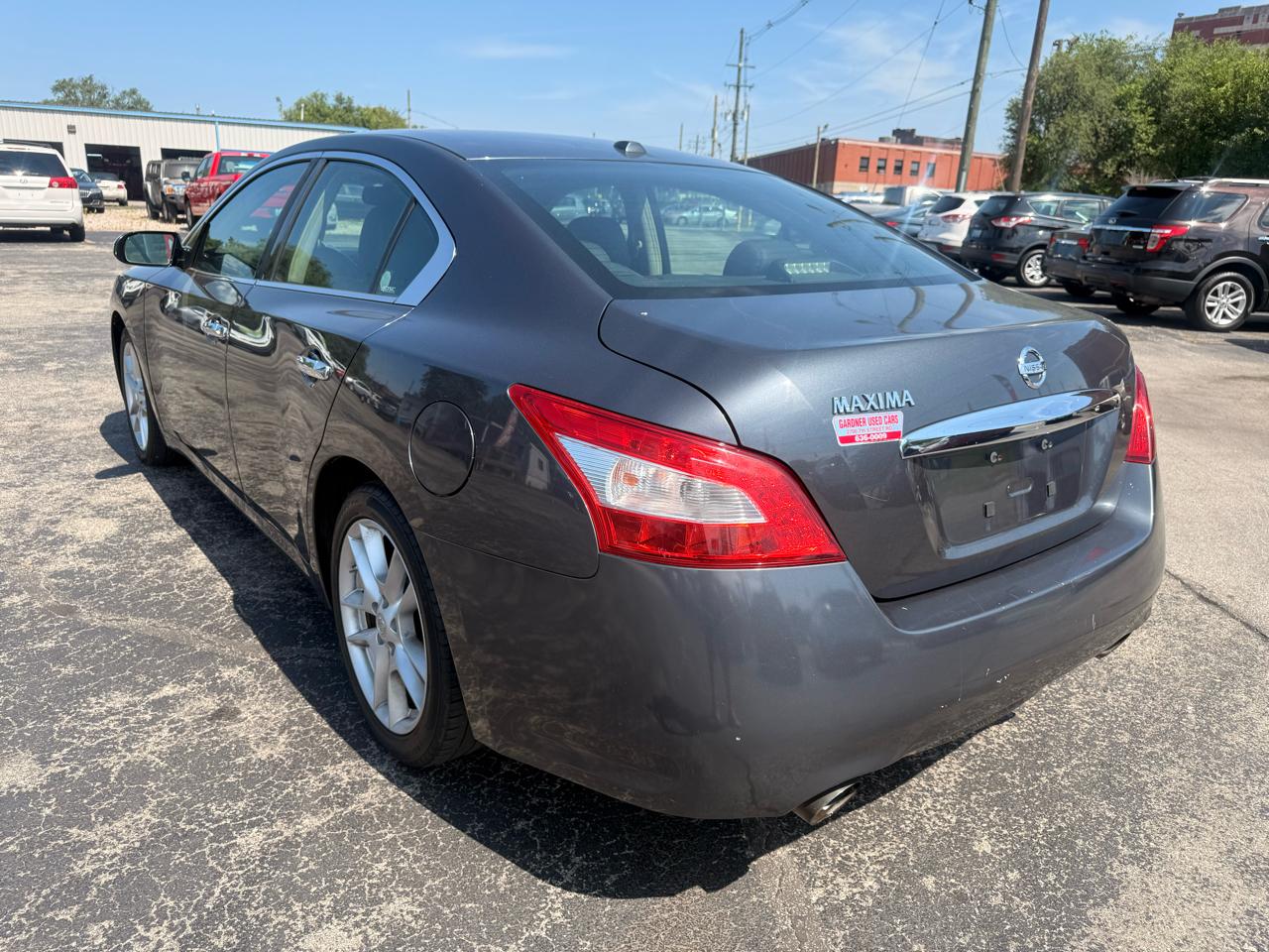 Nissan Maxima 4dr Sdn V6 CVT 3.5 SV 2009