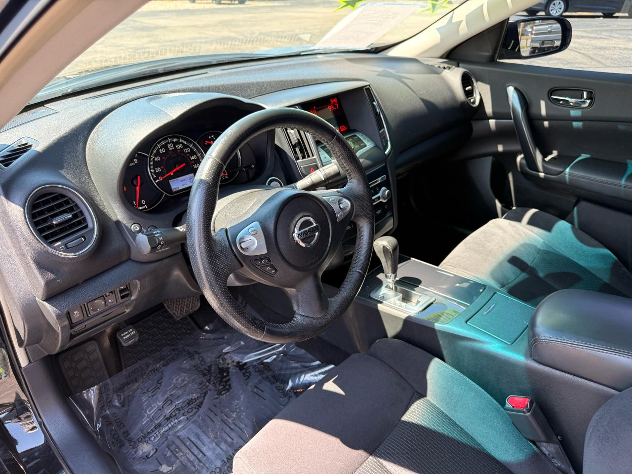 Nissan Maxima 4dr Sdn 3.5 S 2014