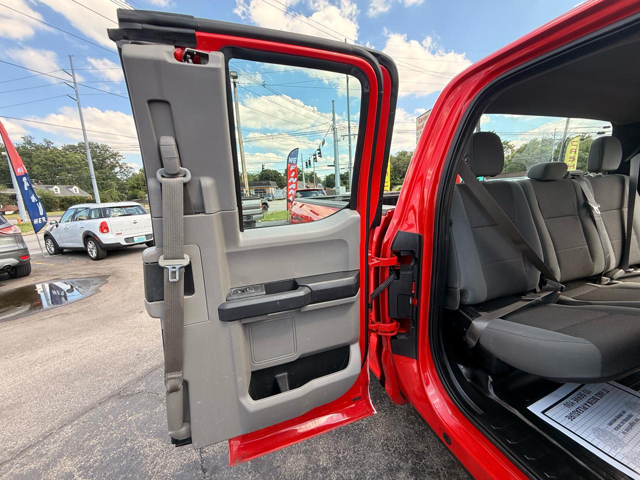 Ford F-150 4WD SuperCab 145" XL 2016