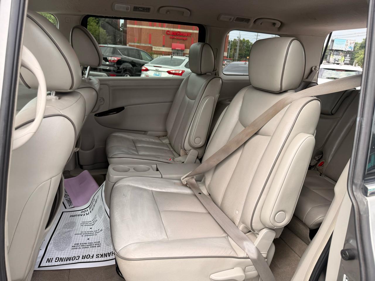 Nissan Quest 4dr SL 2012