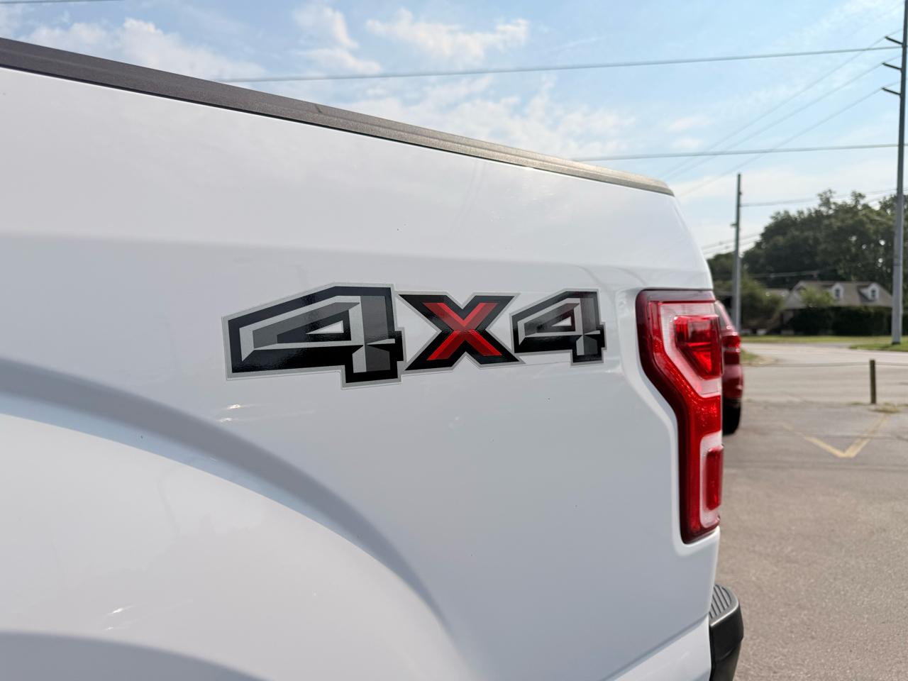 Ford F-150 4WD SuperCab 145" XL 2019
