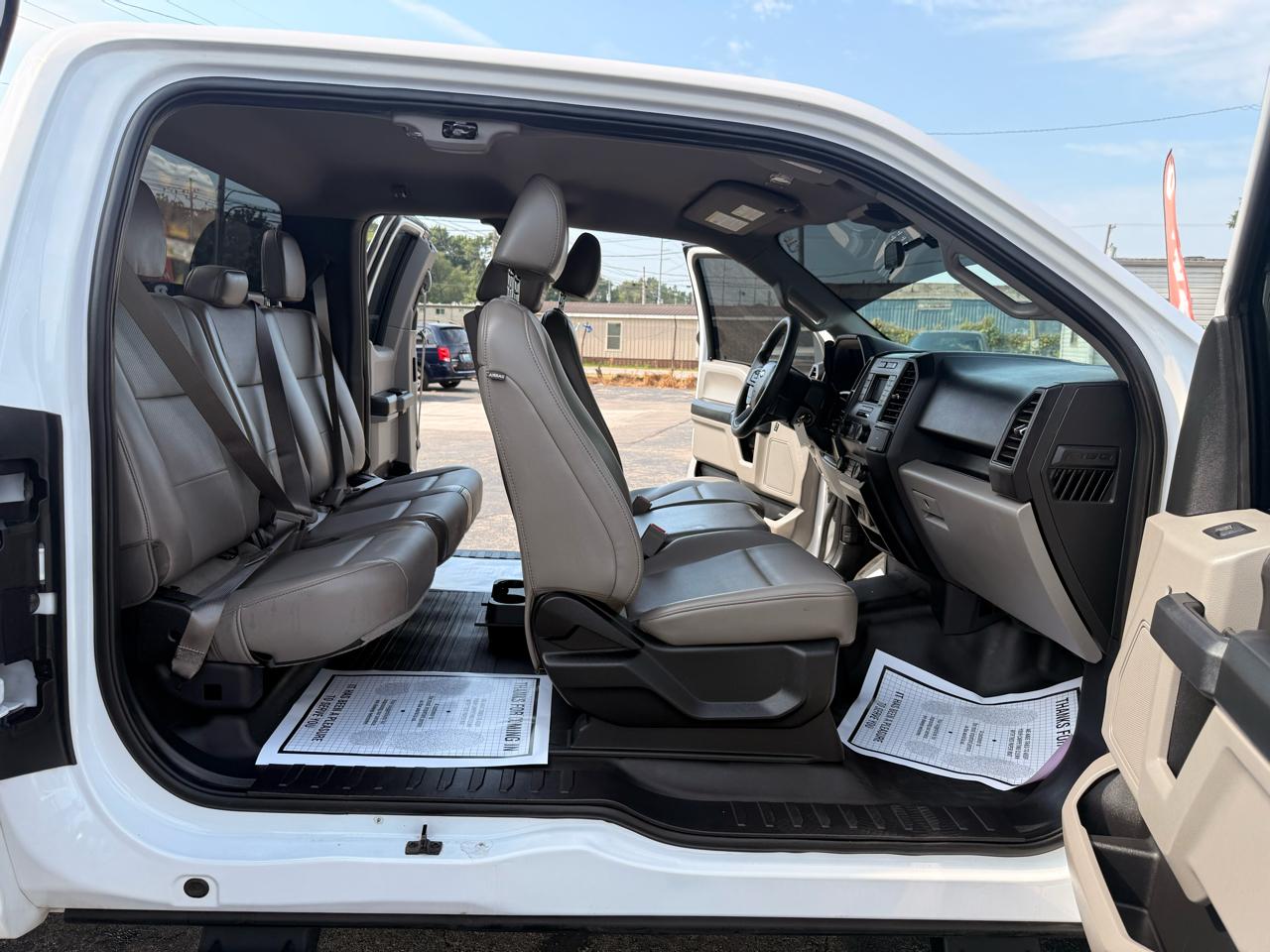 Ford F-150 4WD SuperCab 145" XL 2019