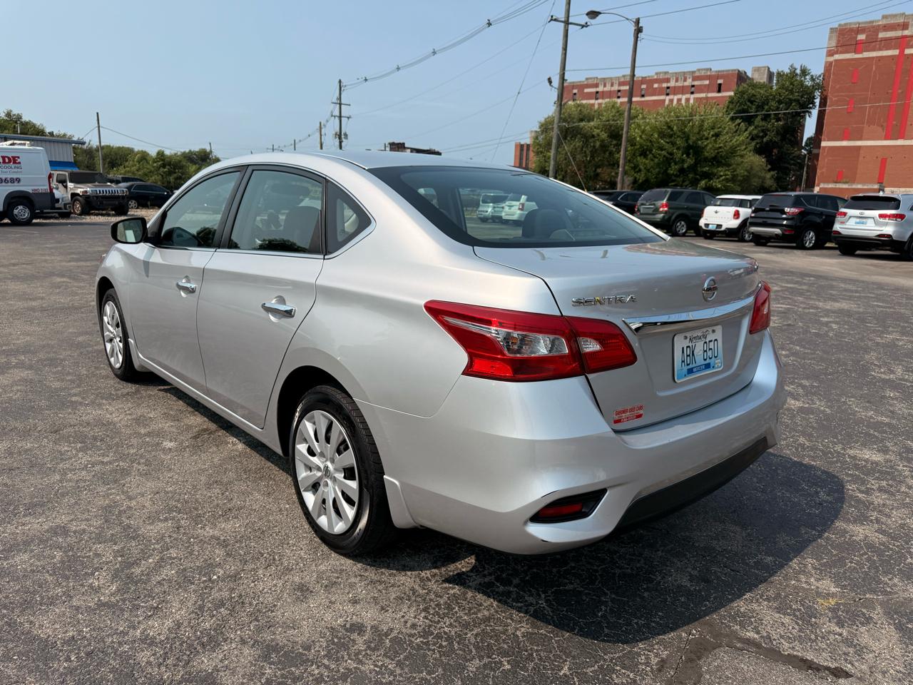 Nissan Sentra S CVT 2017