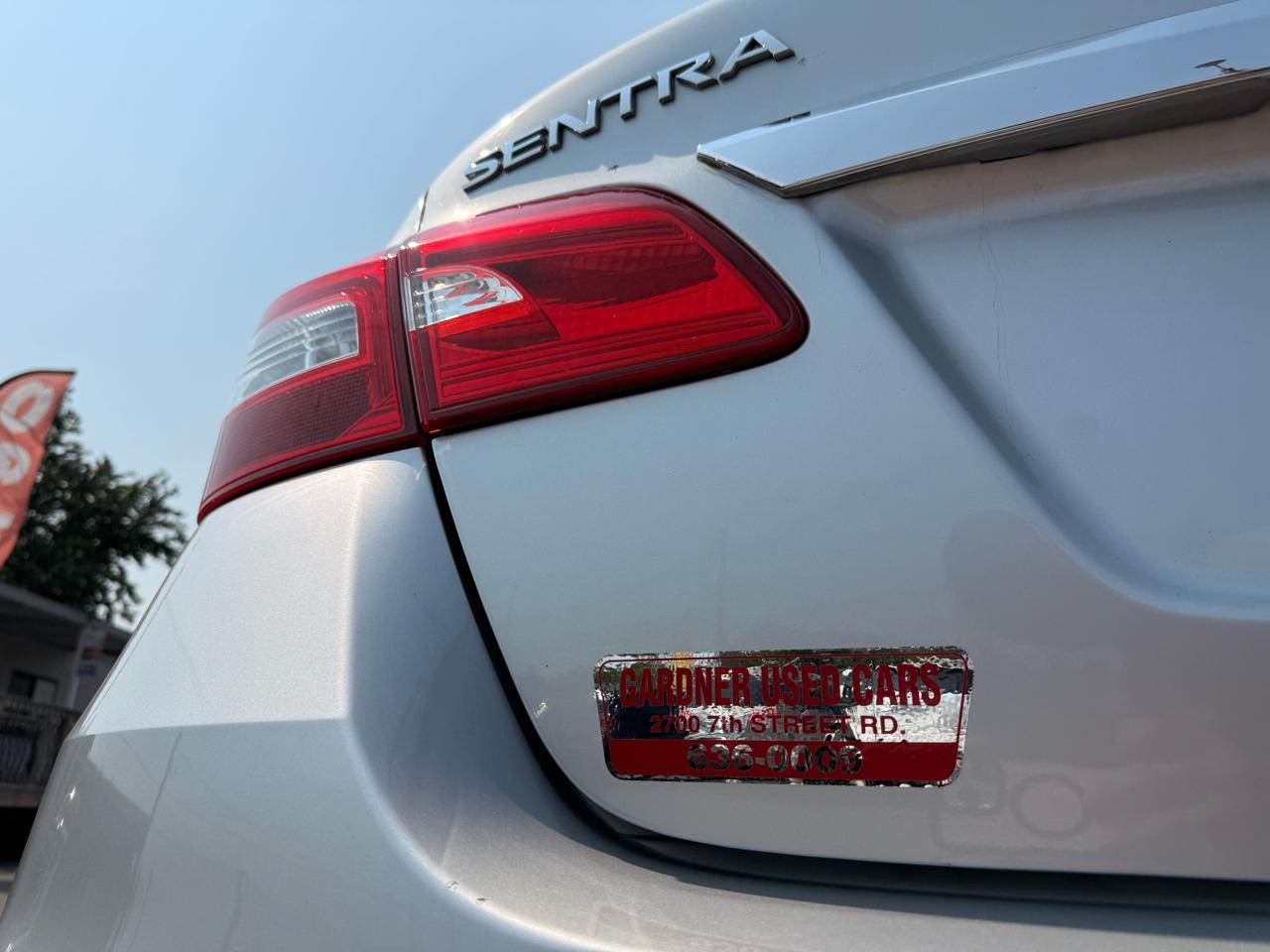 Nissan Sentra S CVT 2017
