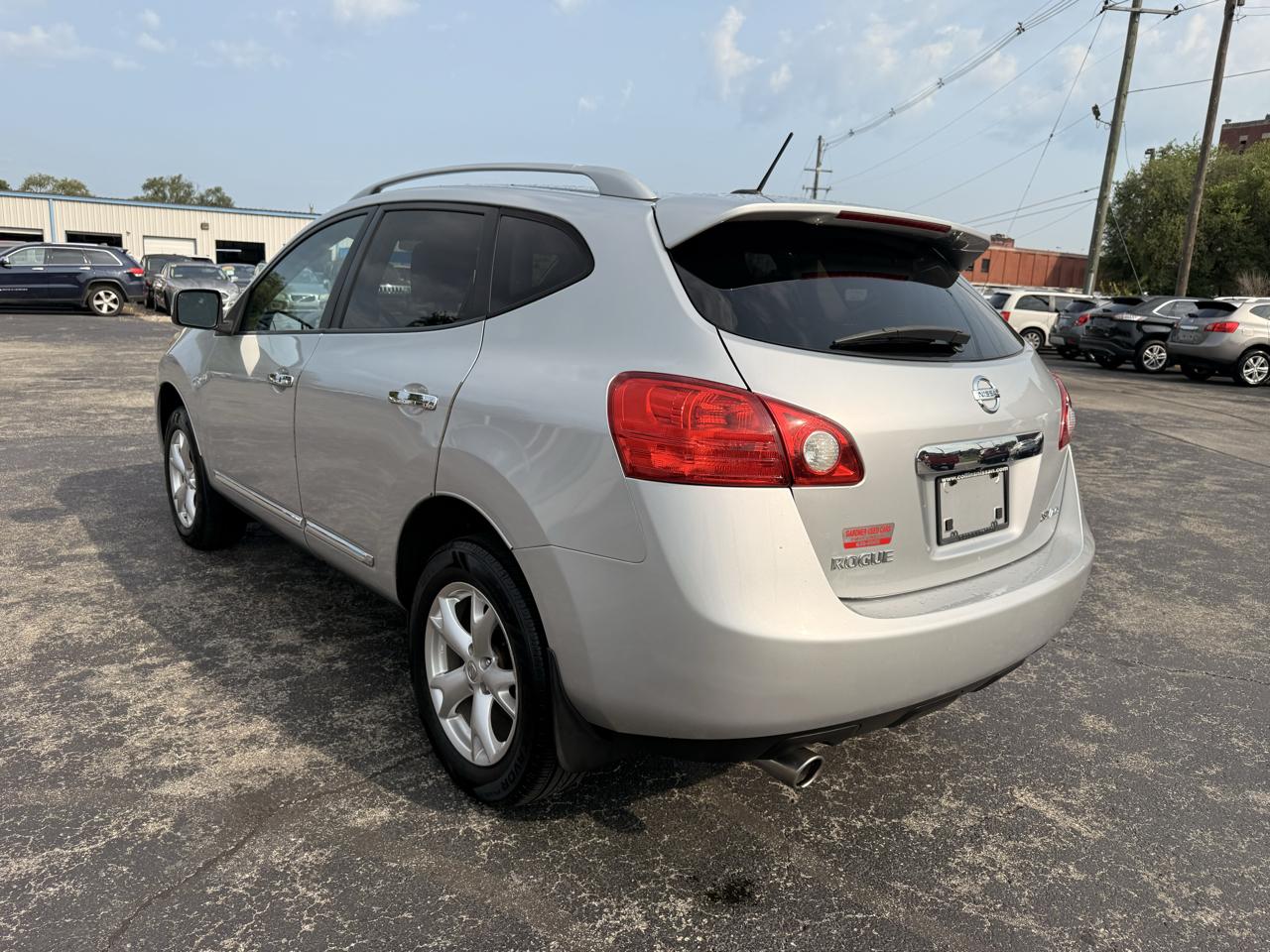 Nissan Rogue AWD 4dr SV 2011