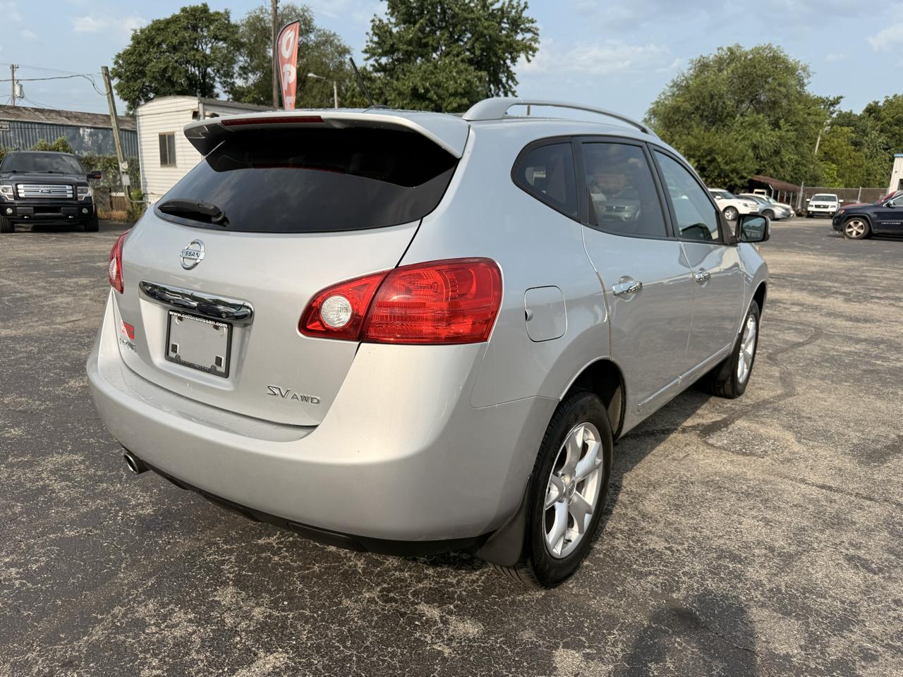 Nissan Rogue AWD 4dr SV 2011