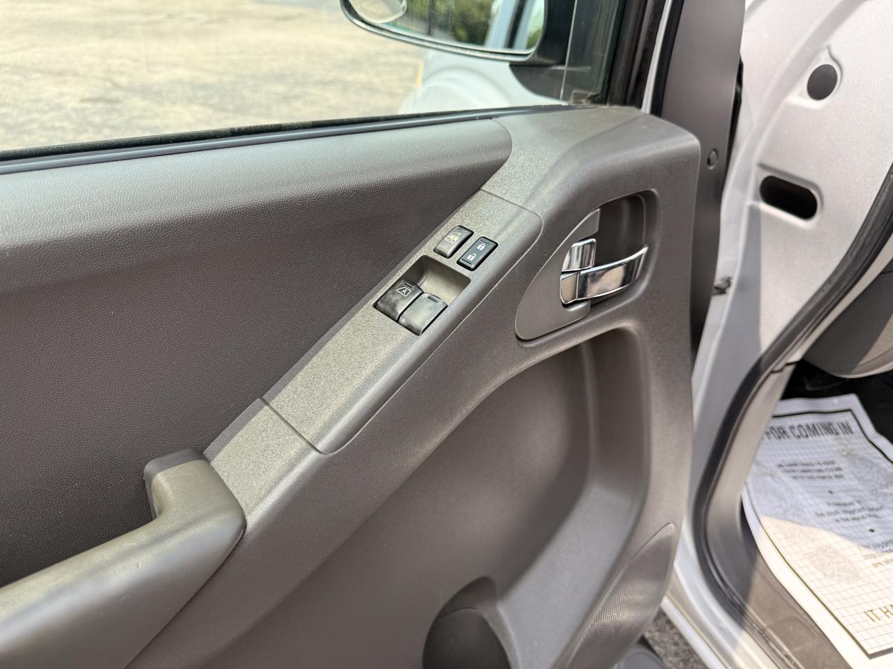 Nissan Frontier 2WD King Cab I4 Auto SE 2008