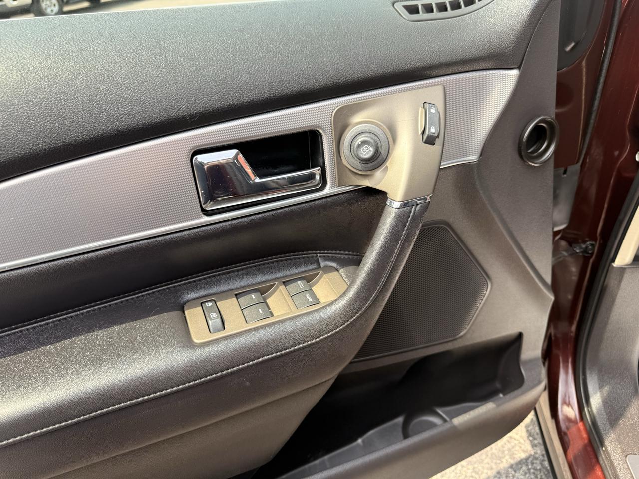 Lincoln MKX AWD 4dr 2012