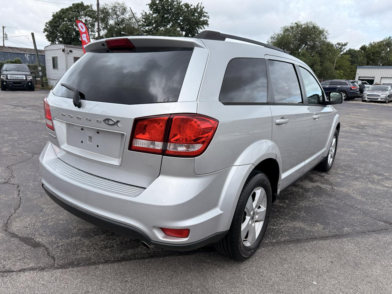 Dodge Journey FWD 4dr SXT 2012