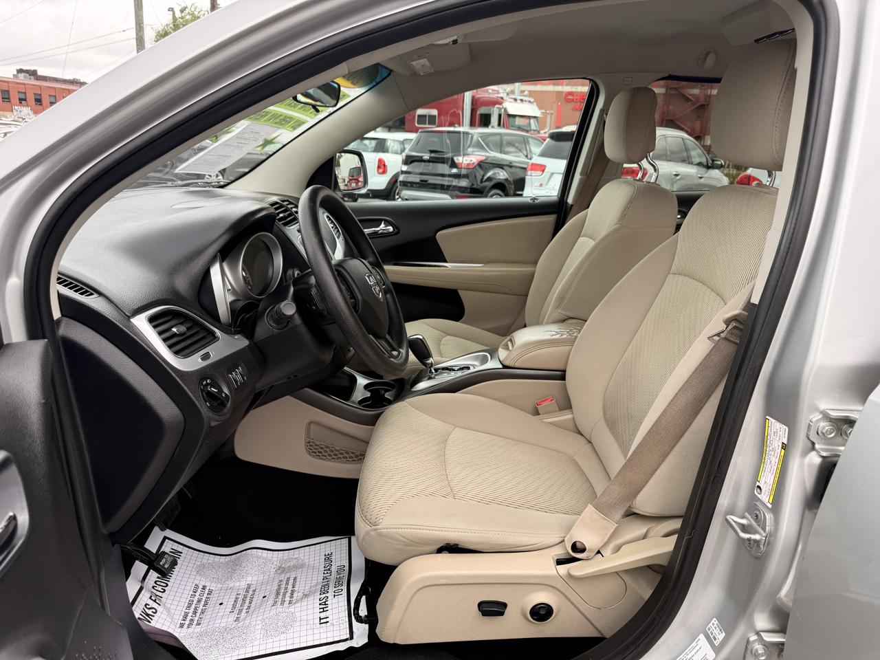 Dodge Journey FWD 4dr SXT 2012