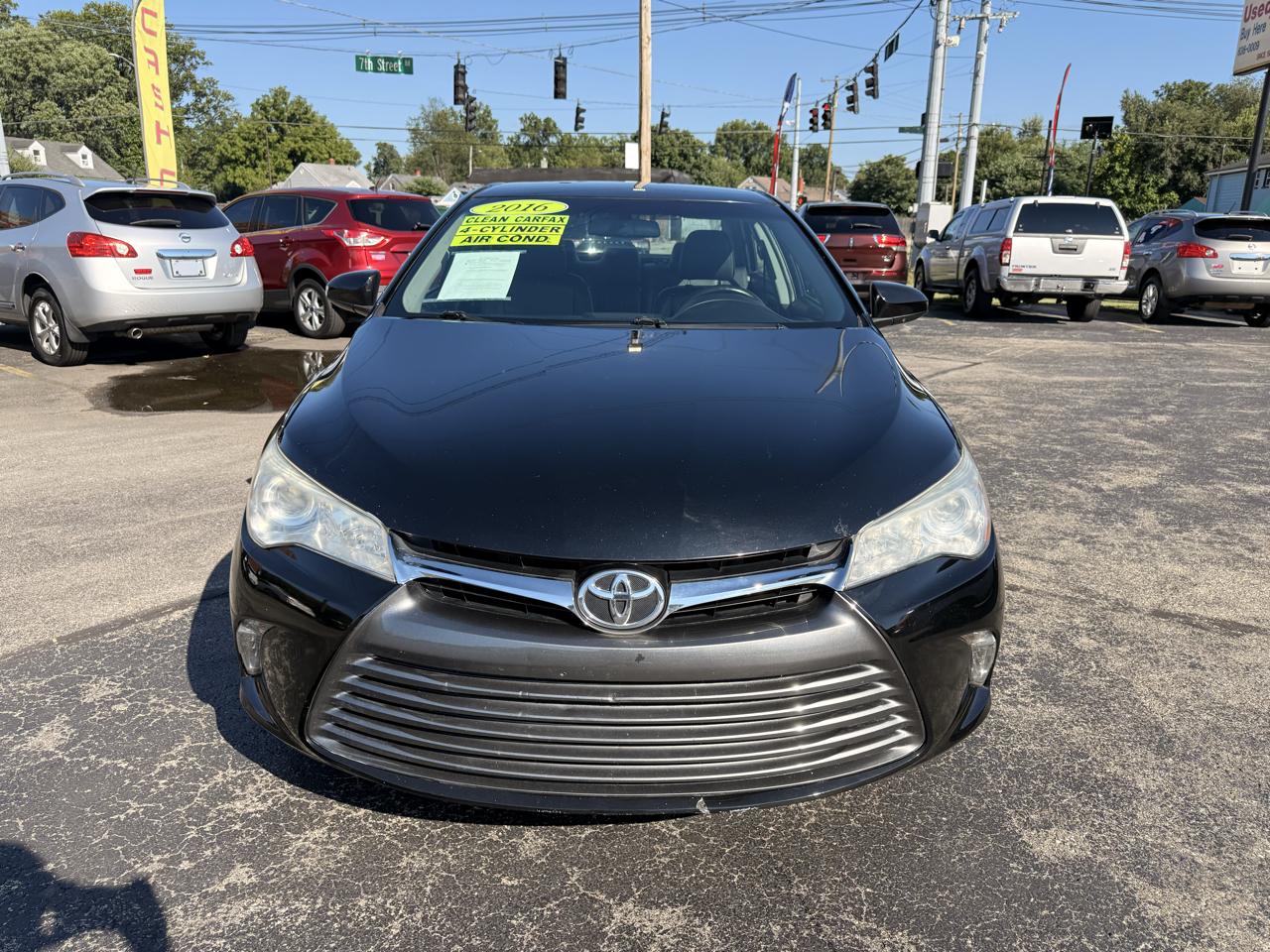 Toyota Camry 4dr Sdn I4 Auto SE w/Special Edition Pkg (Natl) 2016