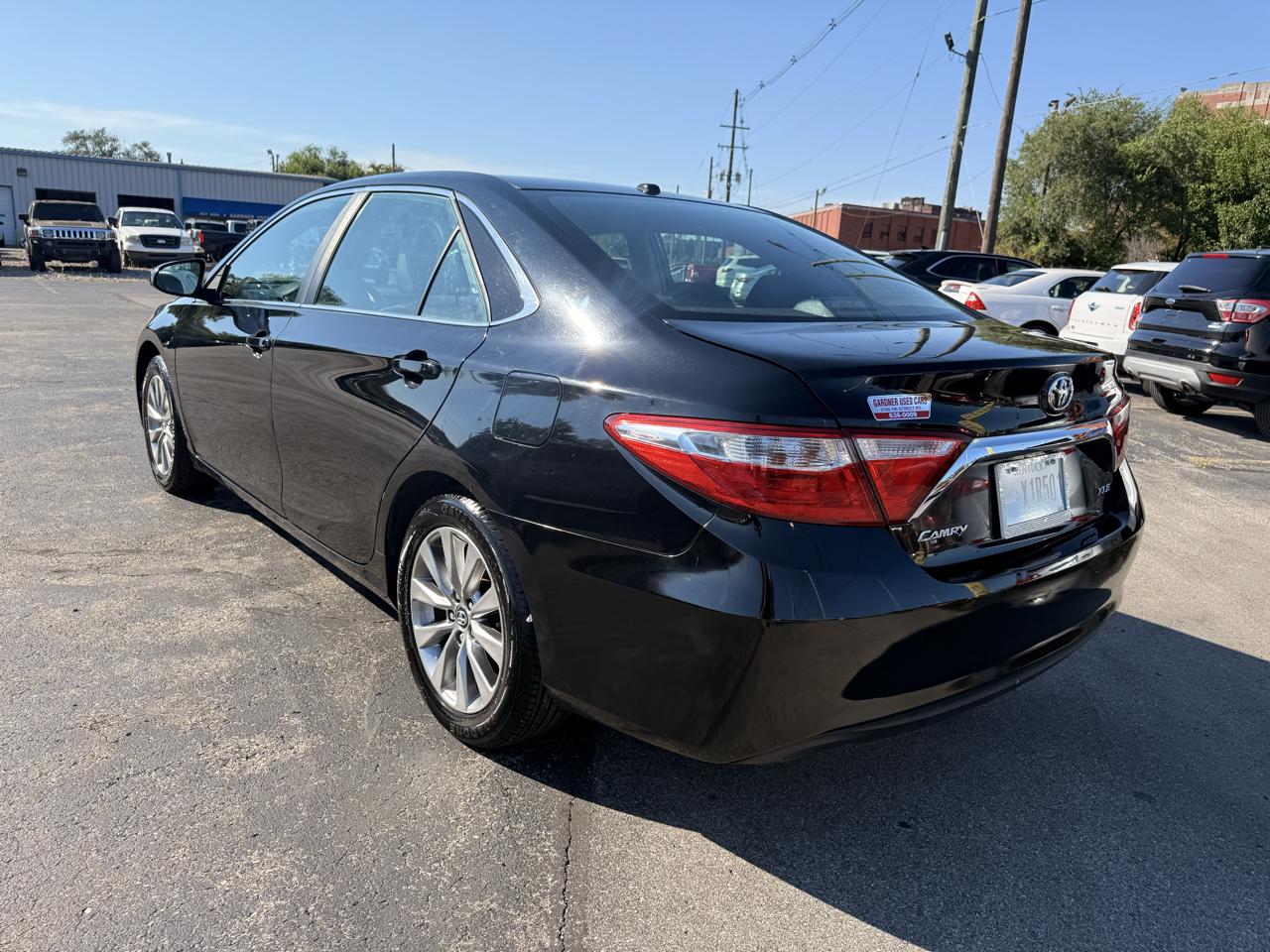 Toyota Camry 4dr Sdn I4 Auto SE w/Special Edition Pkg (Natl) 2016