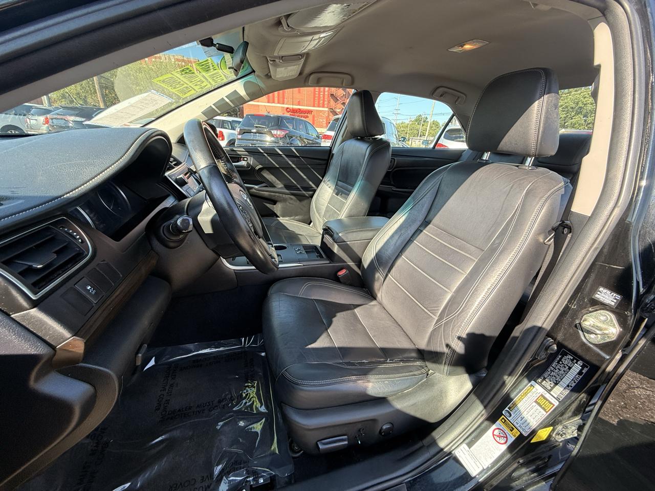 Toyota Camry 4dr Sdn I4 Auto SE w/Special Edition Pkg (Natl) 2016
