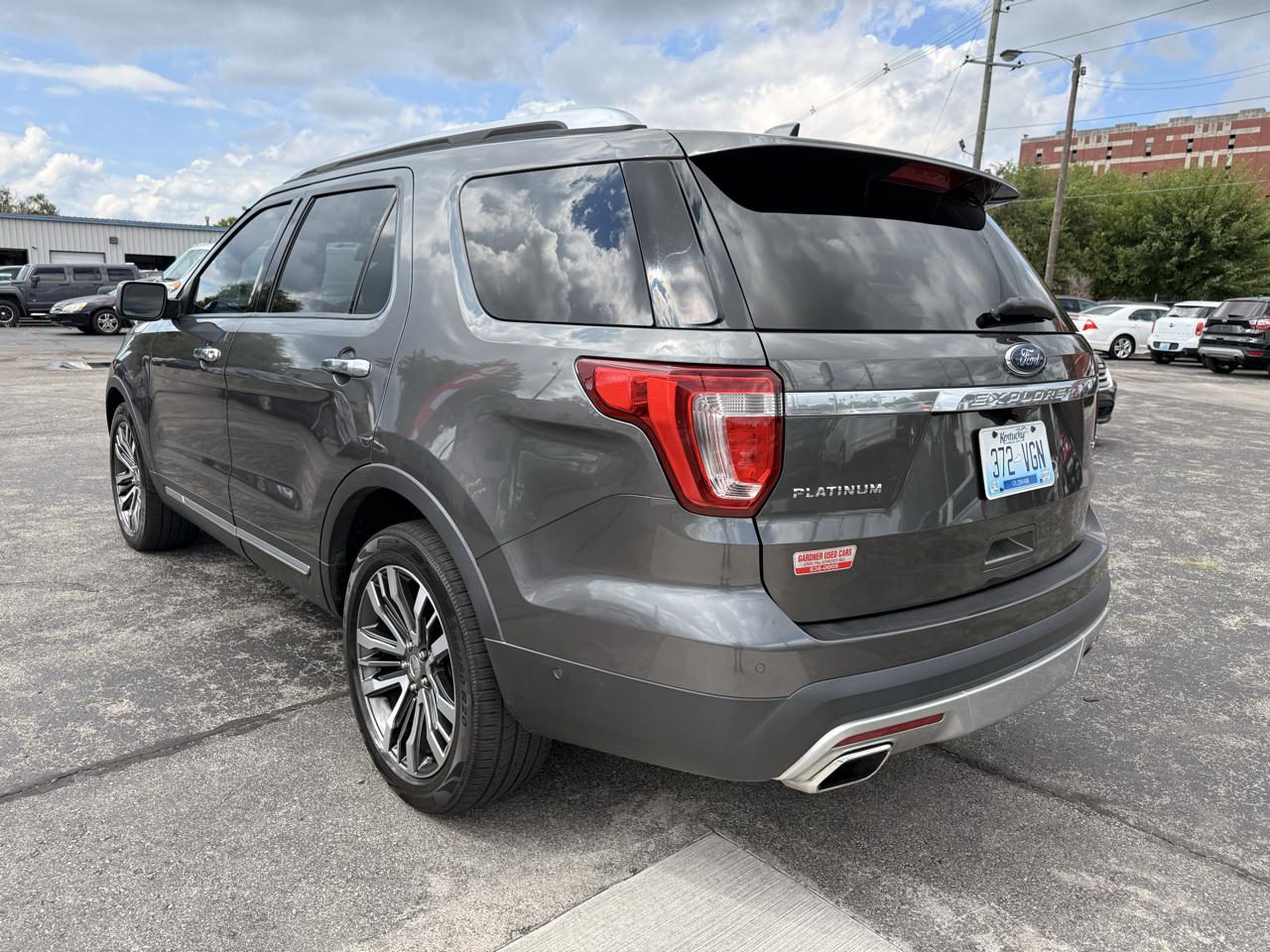 Ford Explorer 4WD 4dr Platinum 2016