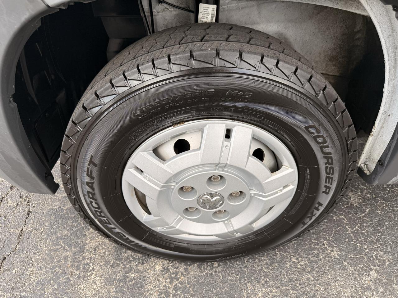 RAM ProMaster Cargo Van 1500 Low Roof 136" WB 2017