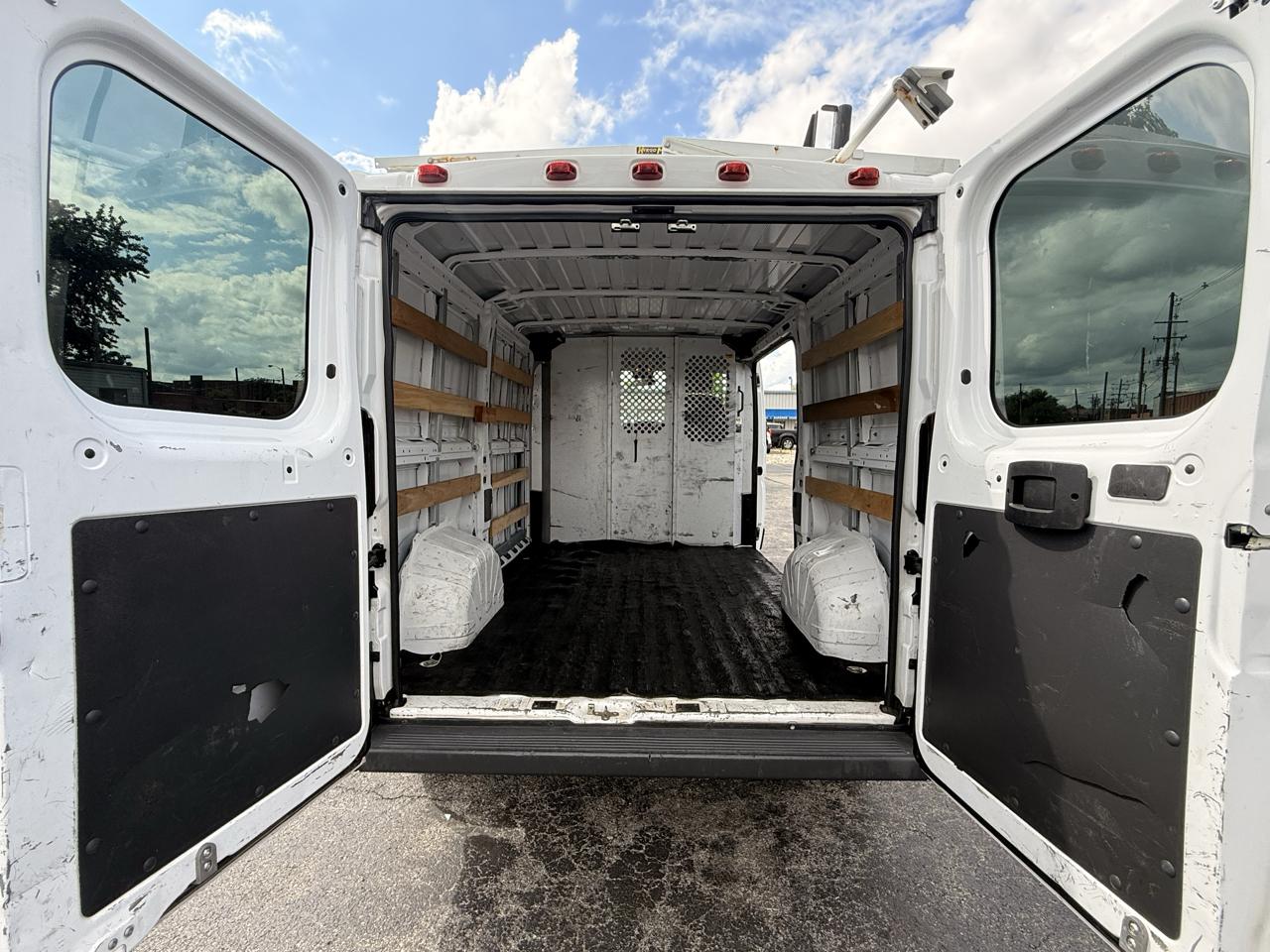 RAM ProMaster Cargo Van 1500 Low Roof 136" WB 2017