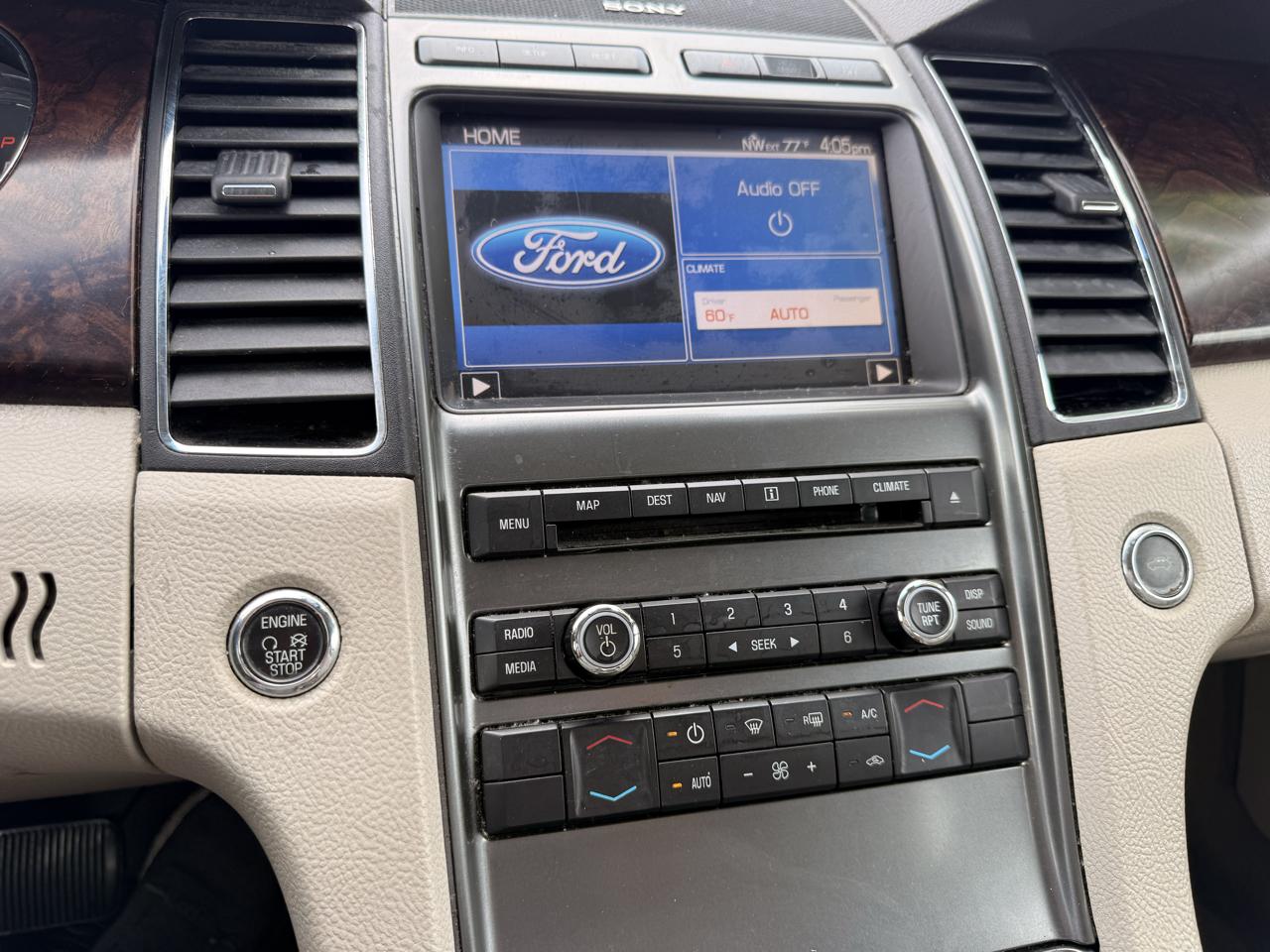 Ford Taurus 4dr Sdn Limited FWD 2011