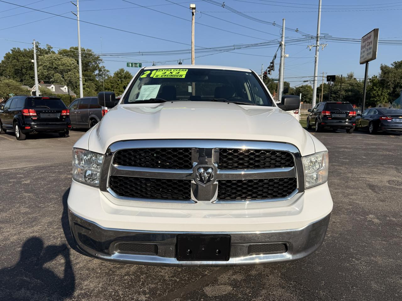 RAM 1500 Classic SLT Crew Cab SWB 4WD 2021