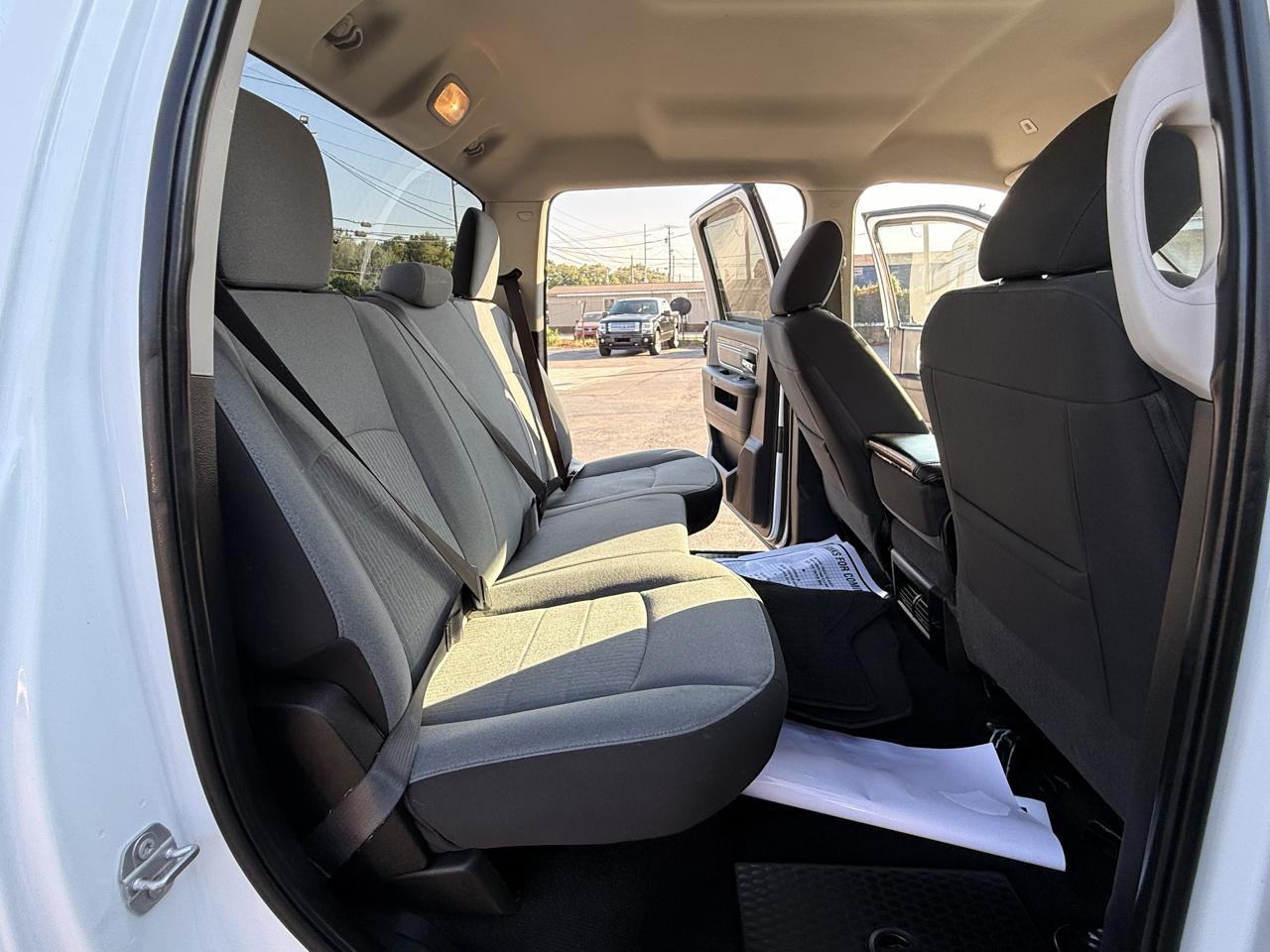 RAM 1500 Classic SLT Crew Cab SWB 4WD 2021