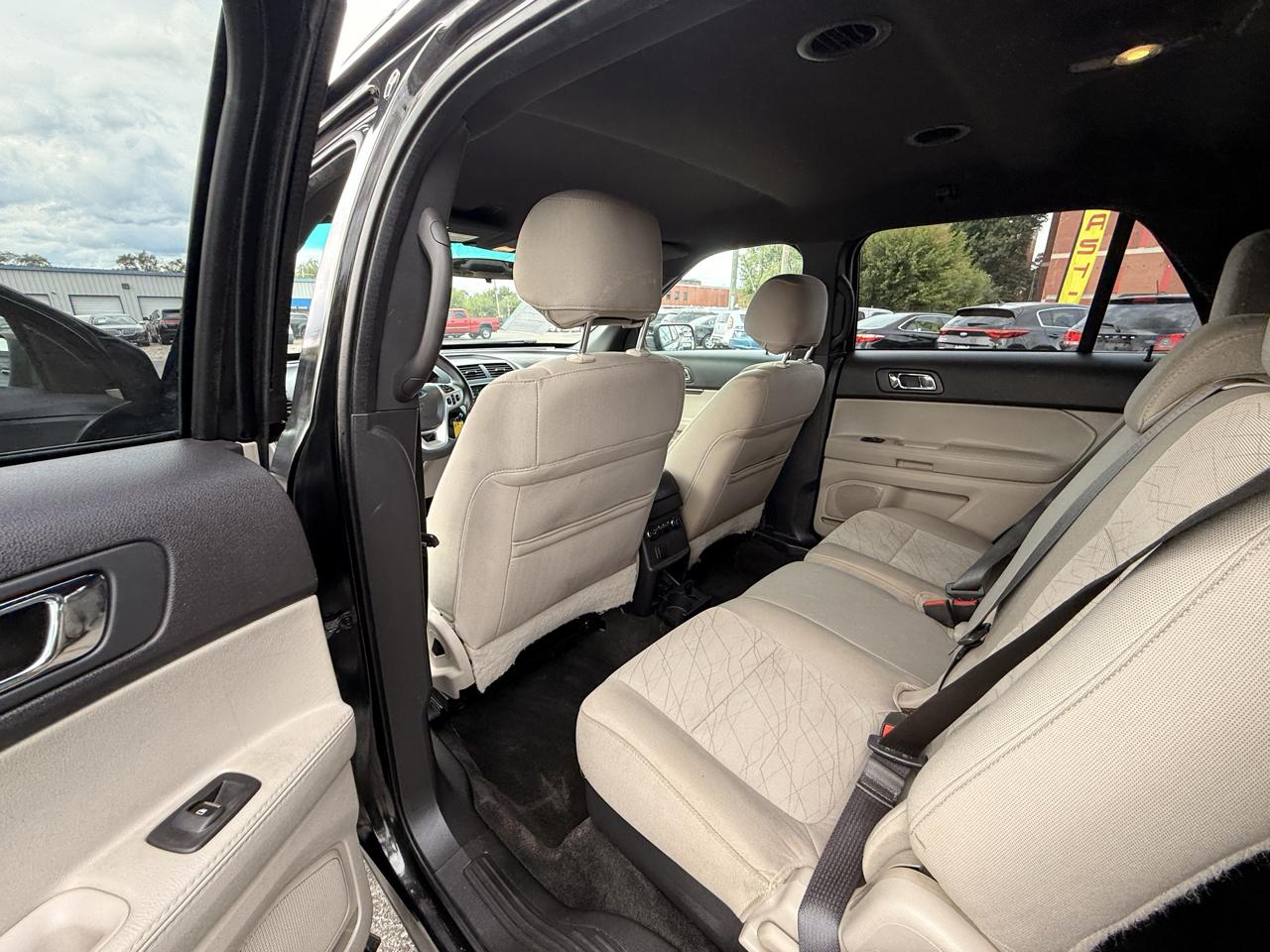 Ford Explorer FWD 4dr Base 2014