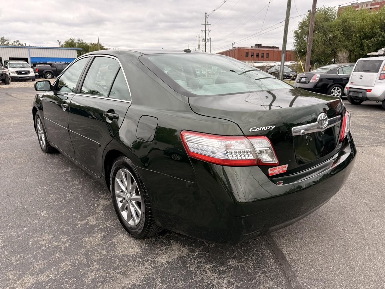 Toyota Camry Hybrid 4dr Sdn (Natl) 2011