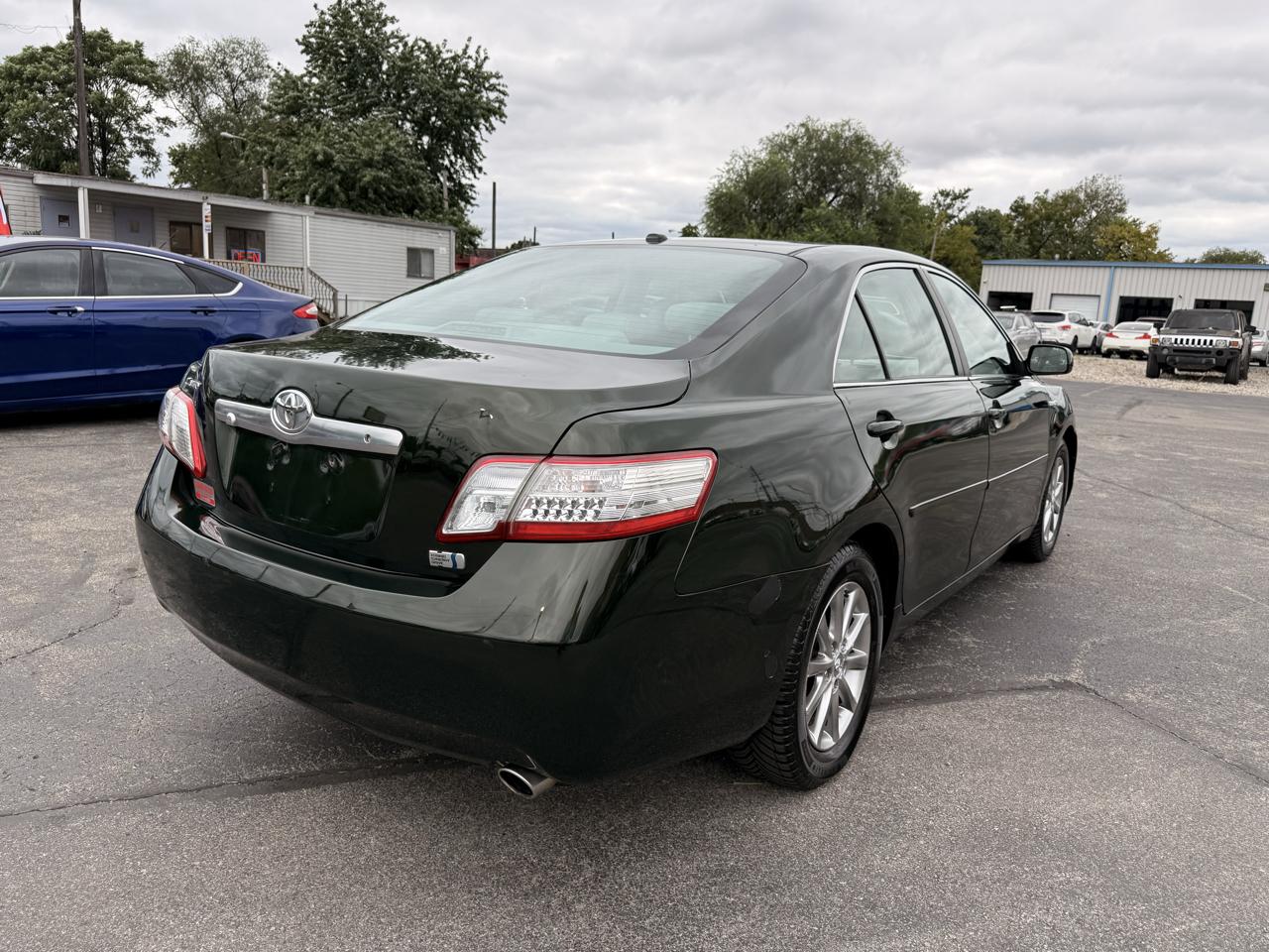 Toyota Camry Hybrid 4dr Sdn (Natl) 2011