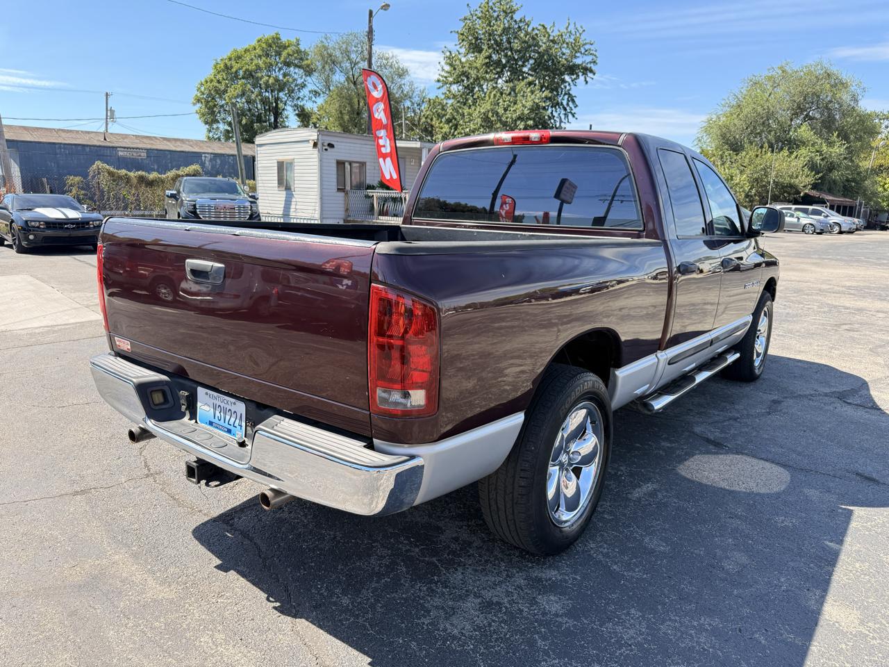 Dodge Ram 1500 4dr Quad Cab 140.5" WB SLT 2004