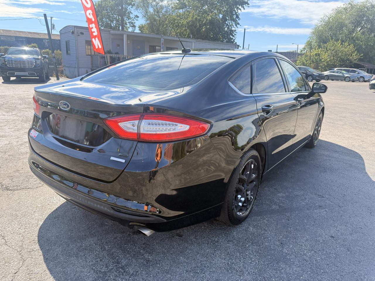 Ford Fusion 4dr Sdn SE FWD 2016