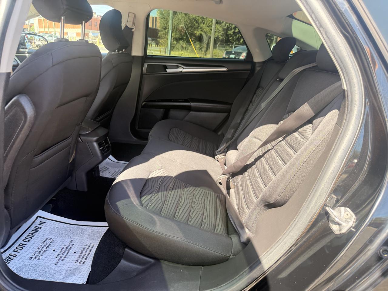 Ford Fusion 4dr Sdn SE FWD 2016