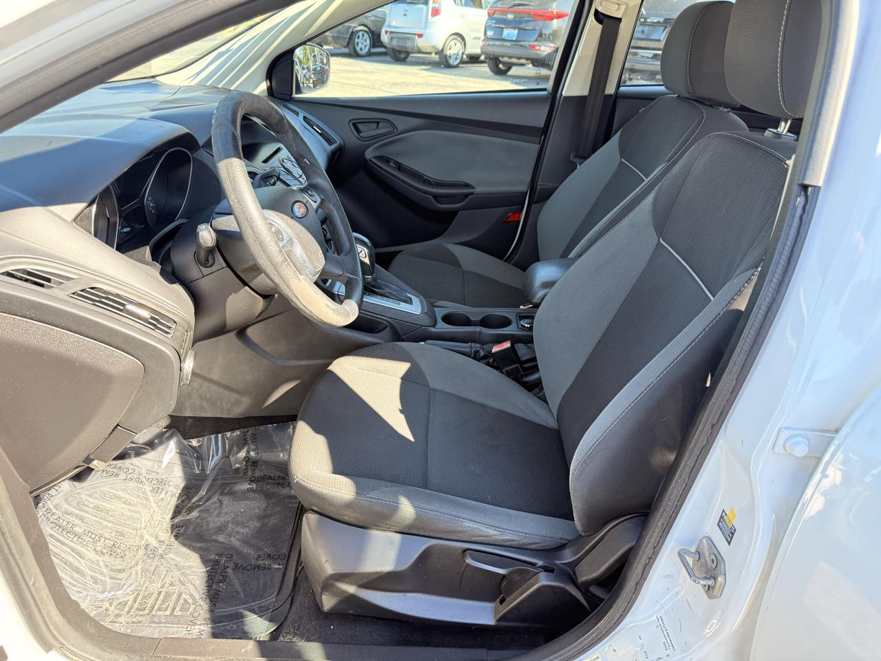 Ford Focus 5dr HB SE 2012