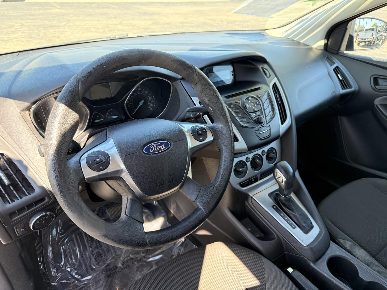 Ford Focus 5dr HB SE 2012