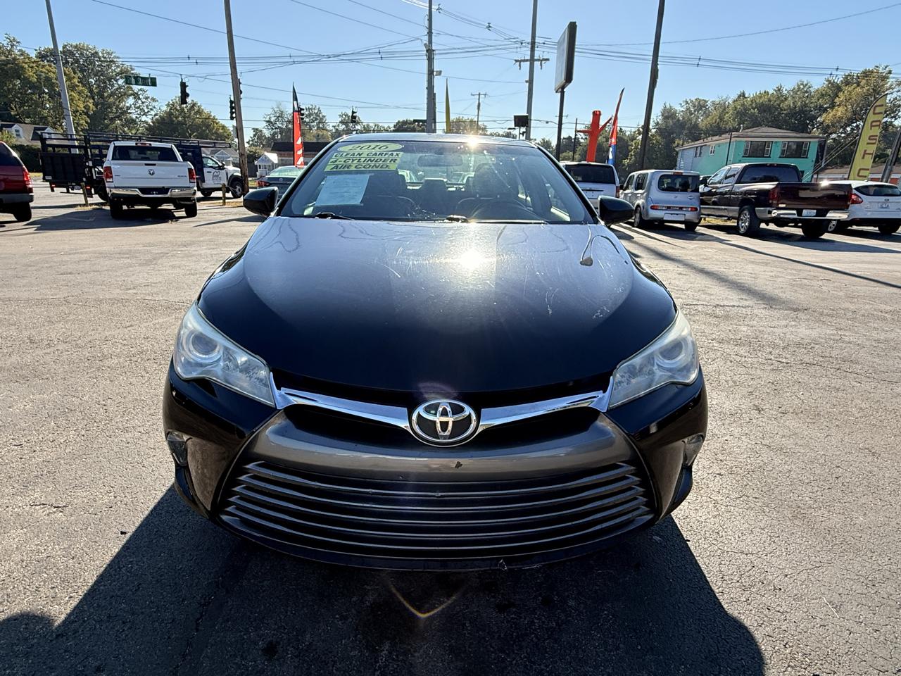 Toyota Camry 4dr Sdn I4 Auto SE w/Special Edition Pkg (Natl) 2016