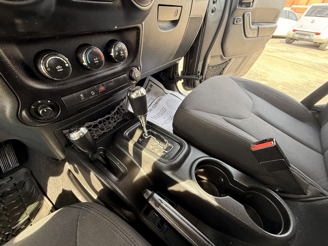 Jeep Wrangler Unlimited 4WD 4dr Willys Wheeler 2016