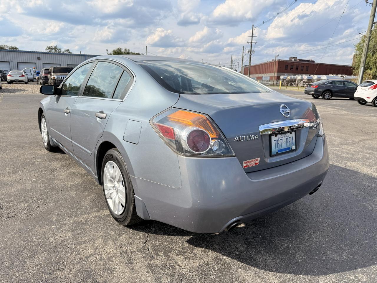 Nissan Altima 4dr Sdn I4 CVT 2.5 S 2012