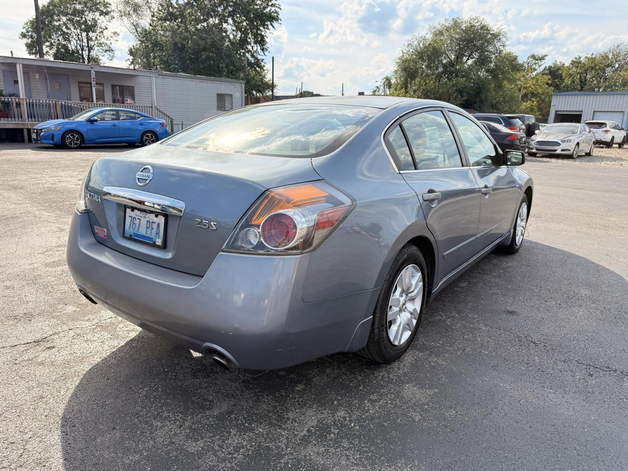 Nissan Altima 4dr Sdn I4 CVT 2.5 S 2012