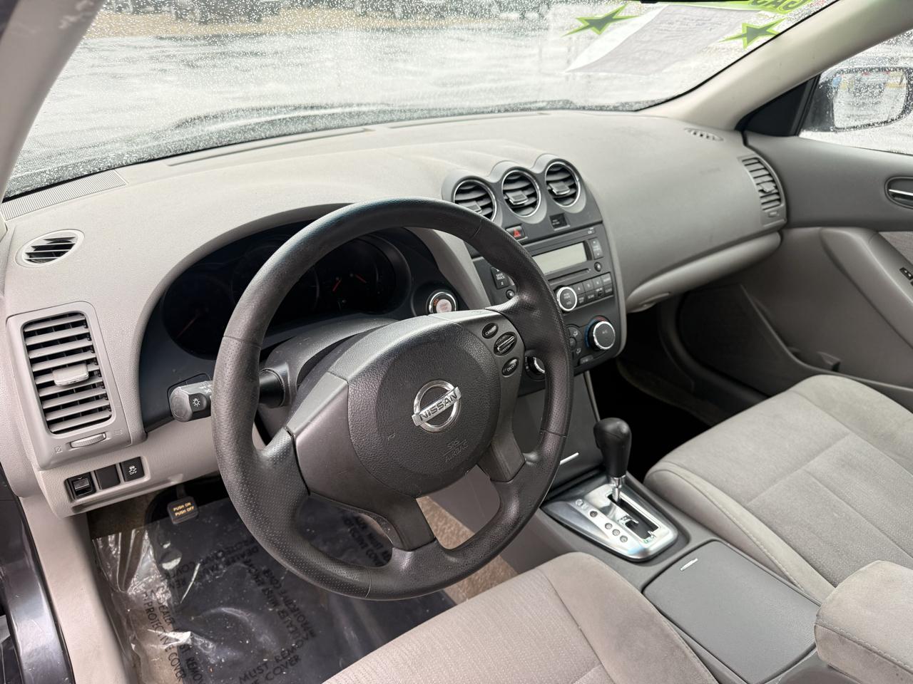 Nissan Altima 4dr Sdn I4 CVT 2.5 2012
