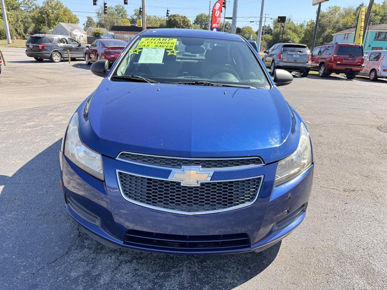 Chevrolet Cruze 4dr Sdn LS 2012