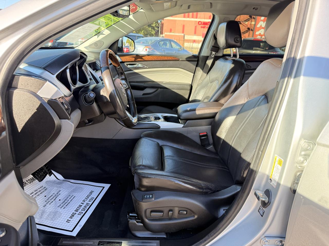 Cadillac SRX FWD 4dr Luxury Collection 2011