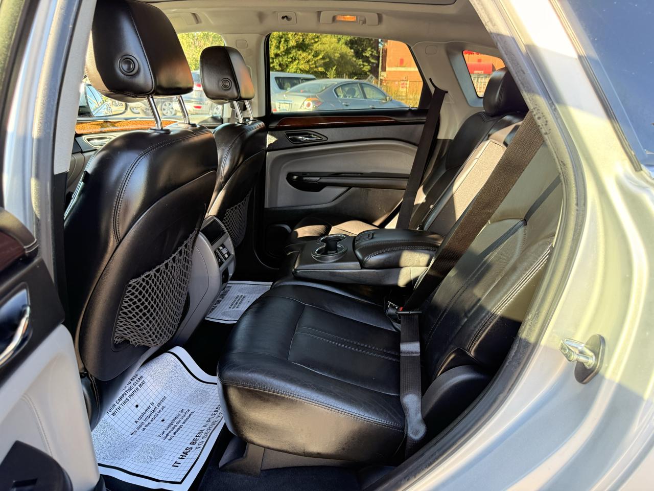 Cadillac SRX FWD 4dr Luxury Collection 2011