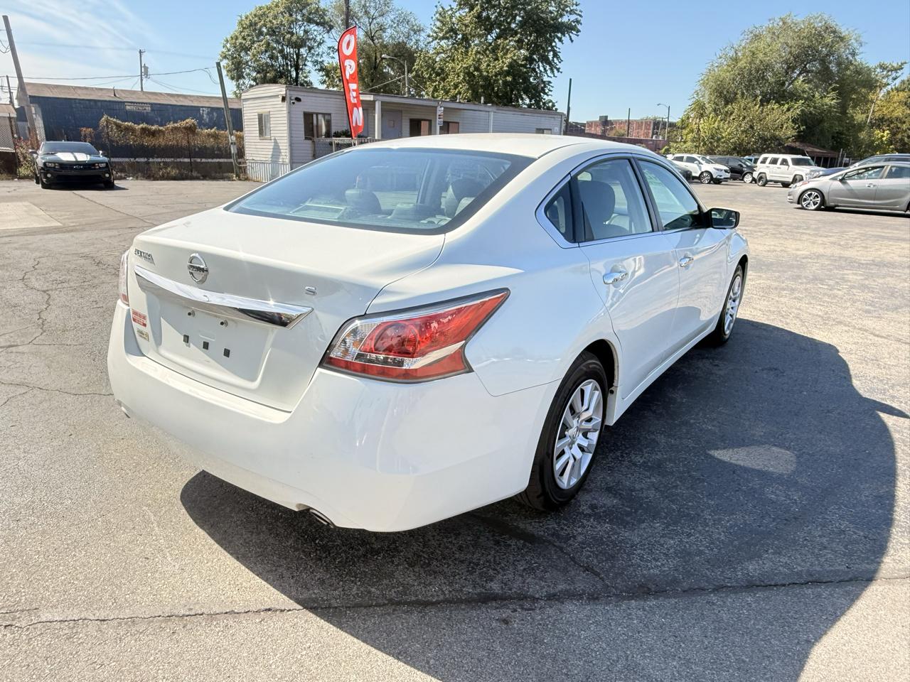 Nissan Altima 4dr Sdn I4 2.5 S 2015