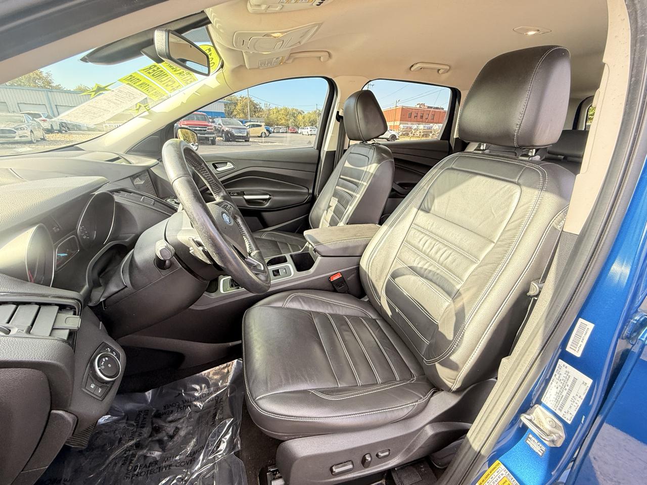 Ford Escape Titanium FWD 2017