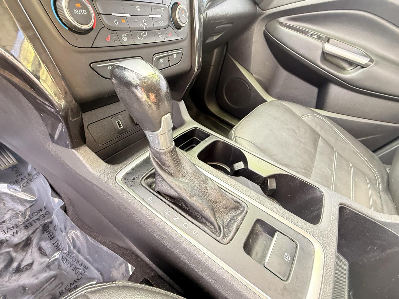 Ford Escape Titanium FWD 2017