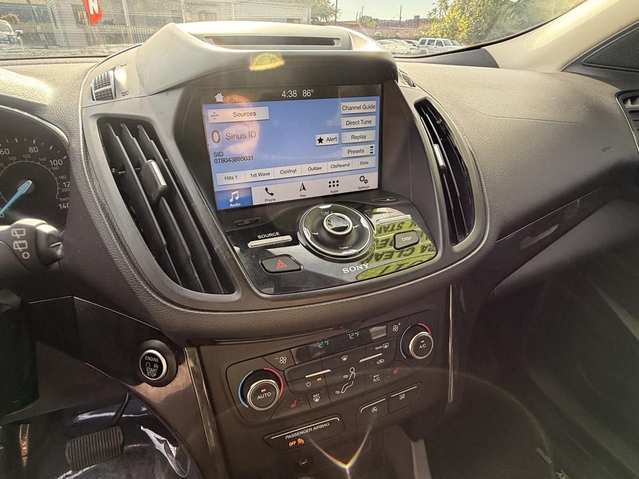 Ford Escape Titanium FWD 2017