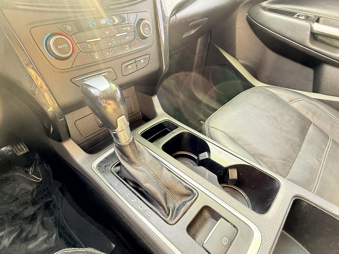 Ford Escape Titanium FWD 2017