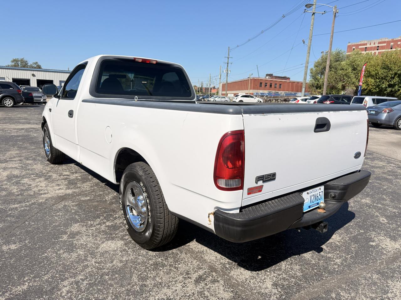Ford F-150 Reg Cab 120" XLT 2001