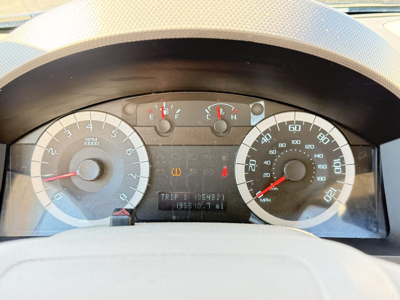 Ford Escape FWD 4dr XLT 2011