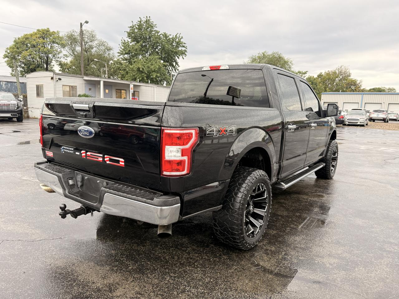 Ford F-150 SuperCrew 150" XLT 4WD 2018